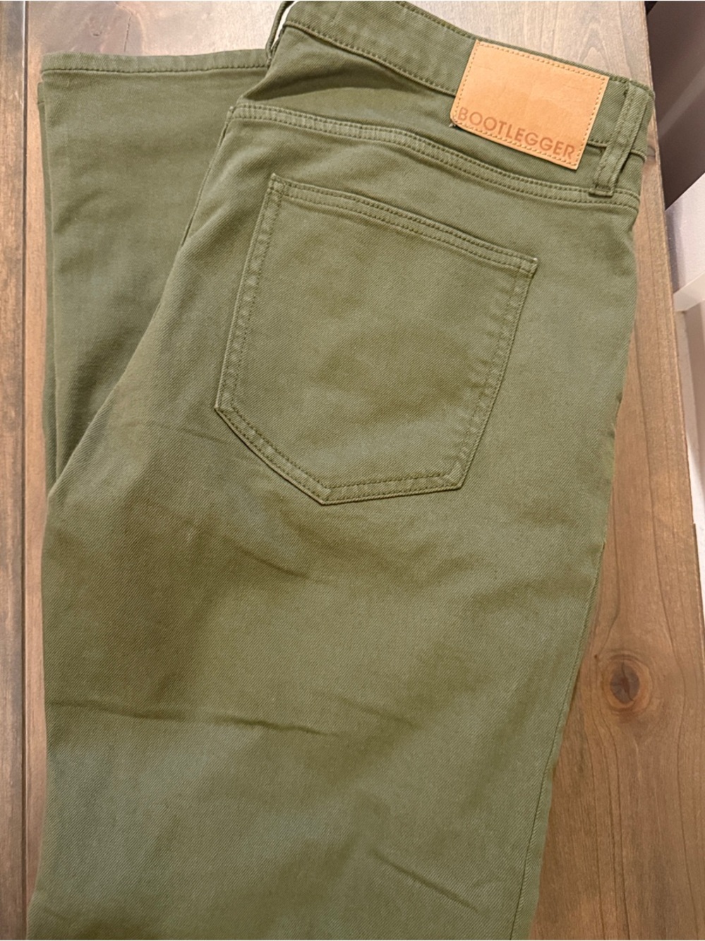 Bootlegger Women's Straight Leg Jeans — Olive Green